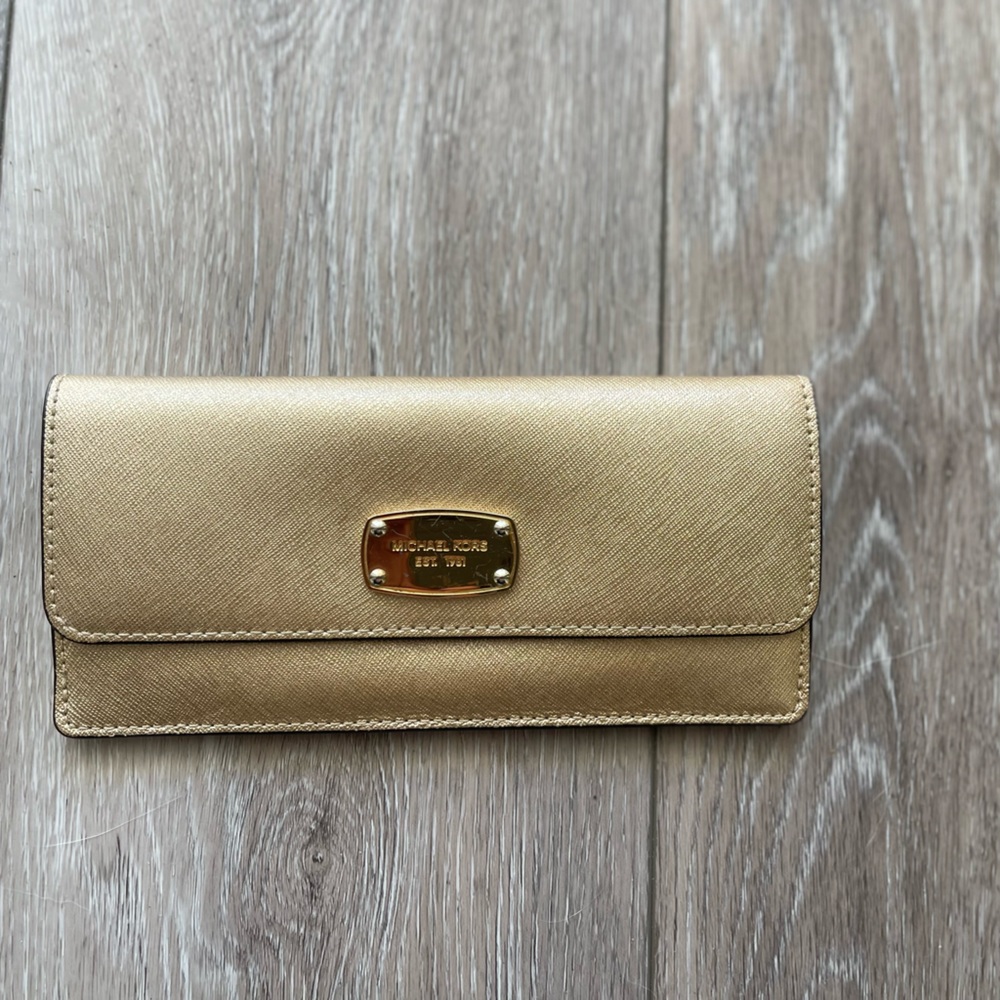 Michael Kors Jet Set Travel Flat Wallet